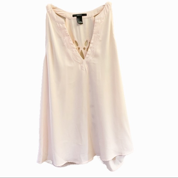 Forever 21 Tops - Forever 21 Sleeveless Halter Blush Pink Lace Embroidered Tank Blouse. Size Small